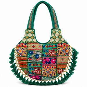Bolso de mano de macramé de primera calidad para mujer, hecho a mano, estilo bohemio, de cuerda de algodón, para regalo y moda. - Product Image 5