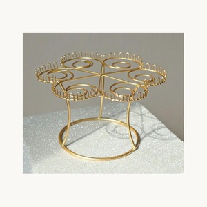 Nuevo y Elegante Soporte para Pastel de Metal Dorado, Nuevo Diseño Personalizado, Soporte de Exhibición para Postres de Boda, para Uso en el Hogar y Hoteles - Product Image 1