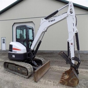 Excavatrice sur chenilles Bobcat E55 d'origine, équipement de construction efficace pour la réalisation de fossés de fondation et les travaux de terrassement. - Product Image 5