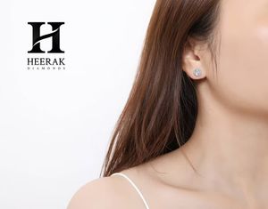 ต่างหูเพชรทรงกลมเจียระไนแบบบริลเลียนท์ ทอง 14K ประดับเพชรแล็บโกรว์แบบเฮโล ได้รับการรับรองจาก IGI และ GIA - Product Image 5