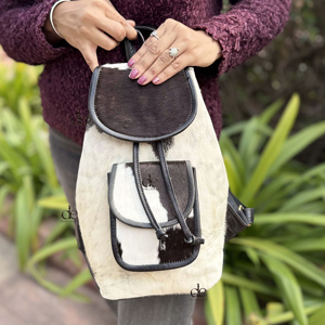 Nouveauté : Sac à dos en cuir véritable de vachette avec fourrure, style western, sacs de voyage, sacs unisexes multi-usages, vente en gros, produit en vrac - Product Image 1