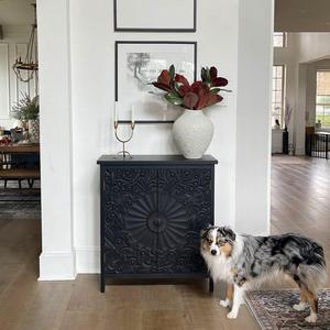 Armoire de rangement moderne en bois massif avec portes doubles, 4 étagères, design multifonctionnel et montage facile - Product Image 4