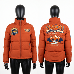 Chaqueta Acolchada para Hombre, 380 GSM, Tela Taslon de Poliéster Premium, Panel Acolchado Naranja, Cuello Alto, Larga - Product Image 1