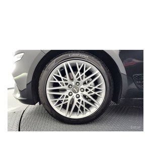 Genesis G70 2.0T Gasoline 2WD with Automatic Gearbox Leather Seats Rear Camera-March 2021 46,833 km - Product Image 5