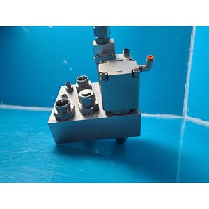 ชิ้นส่วนสวิตช์วาล์วแบบรวม PF2W720-N04-67 + VNB404CS-X247 SMC ใช้เป็นชิ้นส่วนอุปกรณ์เซมิคอนดักเตอร์รุ่นเก่า - Product Image 1