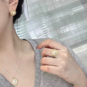 Boucles d'oreilles fines en argent pur de style rétro chinois, forme de cœur, nacre, bijoux à la mode et brillants - Product Image 4