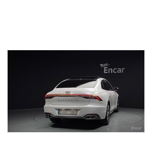 Hyundai Grandeur 2020, 2.5 Automático, Volante a la Izquierda, Asientos de Cuero, Emisión Euro V, 40,873 km, con Cámara Trasera - Product Image 5