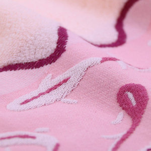 Services OEM, serviettes de bain personnalisées brodées, fabriquées en 100% coton, pour sécher les cheveux rapidement, disponibles à des prix raisonnables - Product Image 4