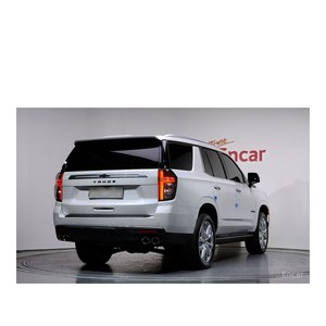 Chevrolet Tahoe 6.2 Dark Knight 2022 4WD con Caja de Cambios Automática, Asientos de Cuero, Cámara Trasera, 40,049 km, GM Daewoo - Product Image 2