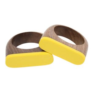 Anneau de serviette en résine de bois naturel fait main, design classique, écologique, durable, décoration de table de mariage, cuisine et maison - Product Image 1