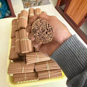 Juego de varillas de incienso de bambú Oud, fragancia dulce, incienso de madera de agar hecho a mano, empaque personalizado para uso religioso - Product Image 1