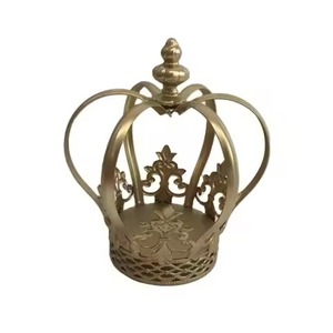 Corona Navideña Decorativa de Metal, Elegante Decoración Colgante para el Invierno, Estilo para Interiores del Hogar - Product Image 4