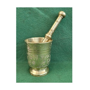 Mortero y pilón de latón macizo para uso profesional en la cocina, para moler especias, hierbas y medicamentos naturales - Product Image 6
