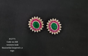 Boucles d'oreilles élégantes en zircon cubique, plaquées laiton, forme de fleur, double pierre, bijoux pour femme, pour anniversaire ou soirée - Product Image 3