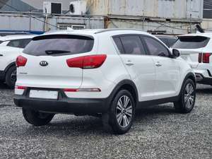 Sportage Blanco 2015, SUV Usado de 5 Puertas, Automático, Turbo Diésel, Asientos de Cuero, Pantalla Táctil, Crossover Compacto, Uso Urbano, Volante a la Izquierda - Product Image 2