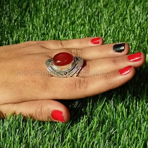 Bague vintage en cornaline, pierre orange faite à la main, style antique, bijou statement, bague artisanale bohème, cadeau pour elle - Product Image 3