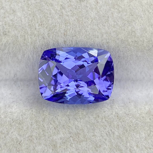 Pierre naturelle certifiée fascinante de 8x6 MM en Tanzanite, taille coussin longue, avec une couleur et un lustre excellents, Zoisite naturelle 1,76 carat - Product Image 1
