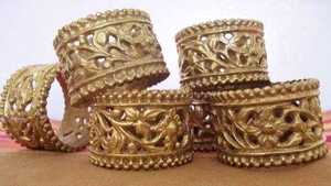 Anillo de Servilleta de Metal de Lujo, Diseño de Flor de Rosa Plana Dorada con Corte Láser, Decoración para Mesa de Boda, Anillo de Servilleta Dorado de Lujo - Product Image 5