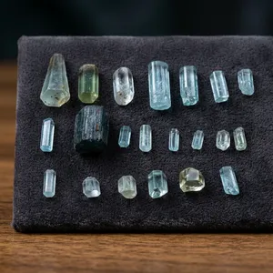 Pierre de cristal d'aigue-marine bleue polie naturelle pure de Karur, pierre en vrac pour la fabrication de bijoux, la méditation, la guérison énergétique, les loisirs créatifs, personnalisable - Product Image 2