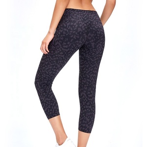 Nouveau design Leggings de yoga Capri 3/4 pour femme, effet galbant fessier, doux comme du beurre, pour le sport et la gym - Product Image 3