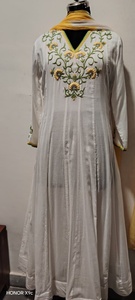 <b>White</b> Kaftan Dress Floral Embroidered Long Dress Moroccan Muslim Women Dress With Scarf - Product Image 1