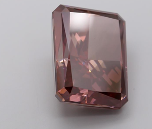 Diamante CVD Certificado por IGI, Corte Radiante de 17.68 CT, Color Rosa Marrón Intenso, Claridad VS1, Cultivado en Laboratorio, ROYAL GEMS - Product Image 4