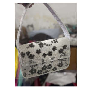 Ziyan Handicraft White <b>Red</b> Beaded Fashion <b>Clutch</b> Bag Green Animal Print Stripes Hand Embroidery Magnetic Closure Single - Product Image 4
