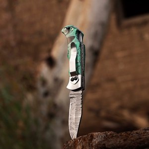 UA Supplies <b>Hand</b> Forged Damascus Steel Clip Point Folder Knife Turquoise Resin Handle Razor Sharp Outdoor Camping Utility EDC - Product Image 2