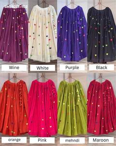Colección de Lehengas acampanadas de algodón Cora con bordado de hilo de colores dispersos en forma de corazón para festivales - Proveedor y exportador mundial - Product Image 6