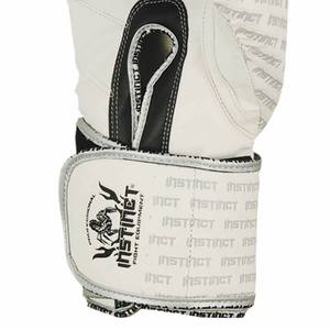 ถุงมือชกมวยหนังแท้สีขาวคุณภาพสูงแบบเต็มนิ้ว สั่งทำโลโก้ได้ พร้อมสายรัดข้อมือแบบพิเศษ กันน้ำ - Product Image 6