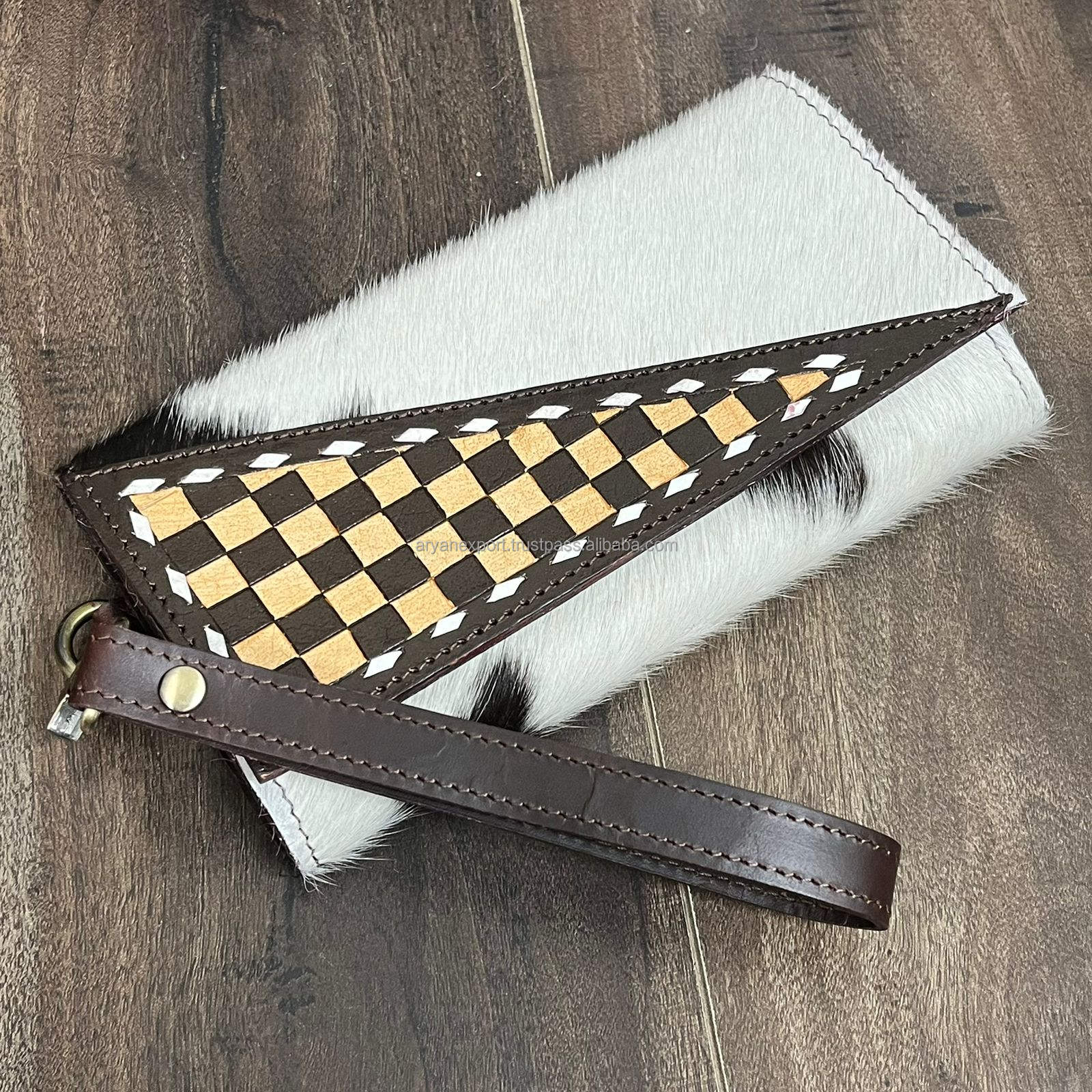 ลายตารางสีน้ำตาลแทนและน้ำตาล