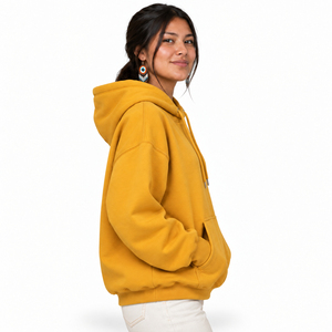 Hoodie oversize premium pour femme en coton brossé, coupe décontractée, toucher doux, idéal pour les tenues décontractées, les voyages et le streetwear. - Product Image 3