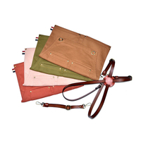 Tablier de coiffure en corail avec sangles en cuir réglables et plusieurs poches pour outils et téléphone