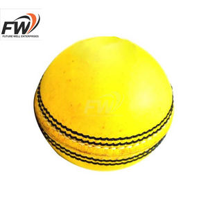 Pelota de Cricket Roja Dura Personalizada de Alta Calidad con Logotipo Propio, Pelotas al Por Mayor Más Vendidas Hechas en Pakistán - Product Image 1
