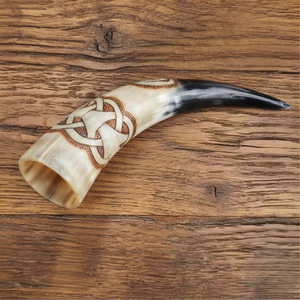 Corne à boire en corne de buffle naturelle, sculptée à la main, thème Viking, écologique, authentique REHMAN CRAFT au meilleur prix - Product Image 6