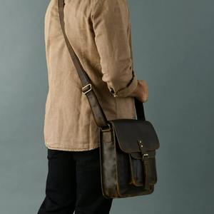 Sac bandoulière en cuir véritable pour homme, élégant et compact, idéal pour les voyages, le travail, le bureau et une utilisation quotidienne décontractée - Product Image 1