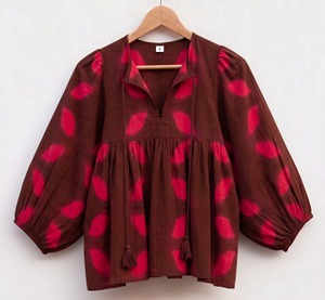 Blusa de algodón para mujer con estampado bohemio indio, teñido anudado, manga globo, borlas, ajuste holgado, transpirable, encaje, venta al por mayor - Product Image 5