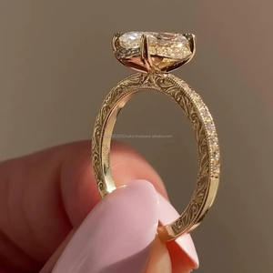 แหวนหมั้นเพชรโมอิสซาไนต์ทรงรี สไตล์วินเทจ เงินแท้ 925 ประดับแบบ Prong Set แหวนแต่งงานสไตล์อาร์ตเดโค ของขวัญครบรอบสำหรับผู้หญิง - Product Image 4