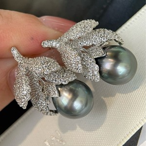 Pendientes Colgantes de Perlas Naturales de Agua Dulce con Inyección de Oro de 14K, con Personalidad Única - Product Image 1