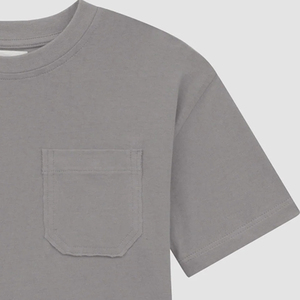 Col rond avec poche avant et logo personnalisé / Matière confortable et respirante pour la collection d'été, design élégant - Product Image 4