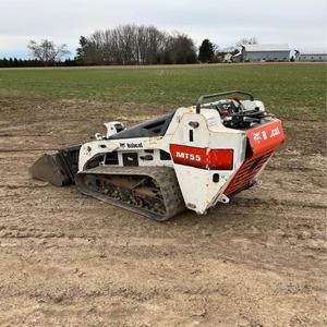 Minicargadora MT55 con Motor Diésel, Diseño Compacto, Bomba de Alta Eficiencia, Ideal para Jardinería - Product Image 5