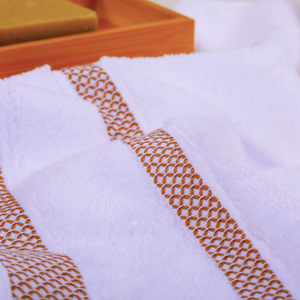 Serviette de bain en coton éponge de luxe de haute qualité, blanche, séchage rapide, très absorbante, matériau écologique - Product Image 1