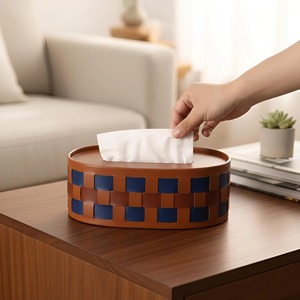 Porte-mouchoirs en similicuir à motif damier moderne, couleur beige et bleu, parfait pour la maison, le bureau et la table, fabriqué en Inde. - Product Image 6