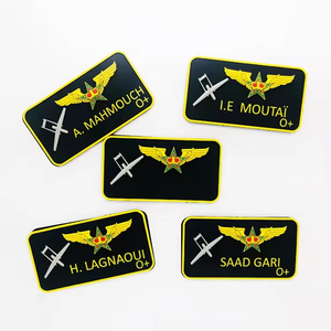 Écussons 3D en PVC caoutchouté brodés sur mesure, logo personnalisé, OEM, écologiques, thermocollants, durables, fabricant d'étiquettes pour vêtements - Product Image 1