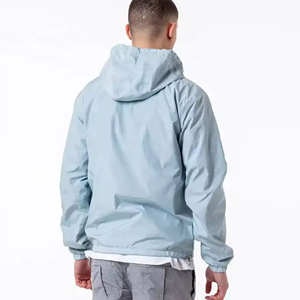เสื้อแจ็คเก็ตกันลมมีฮู้ดสีฟ้าอ่อนสำหรับผู้ชาย สีพื้น ผ้าโพลีเอสเตอร์ ปิดด้วยซิป ทรงปกติ เหมาะสำหรับใส่ในฤดูใบไม้ผลิ - Product Image 2