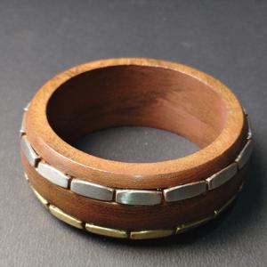 Brazalete de Madera con Incrustaciones Metálicas de Dos Tonos Premium, Brazalete Artesanal de Madera con Incrustaciones de Latón Dorado y Acero Plateado para Mercados Globales - Product Image 3
