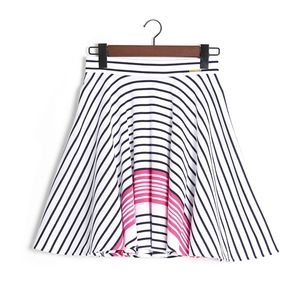 ODM vêtements de Taiwan pour femmes mini-jupe rayée de style anglais pour femmes - Product Image 6