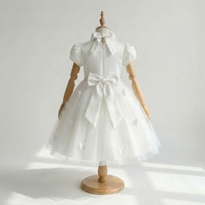 Elegante Vestido de Fiesta Corto de Tul con Apliques de Mariposas y Lazo Grande para Niñas - Product Image 2