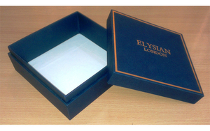 Excellente qualité dernière conception personnalisée déjoué luxe épaule cou rigide boîte d'emballage cadeau avec couvercle base en vrac quantité - Product Image 4