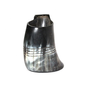 Taza para beber con cuerno de vaca Vikingo, jarra decorativa hecha a mano para taza de cerveza de fiesta con diseño de cuerno de vaca - Product Image 1